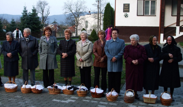 Veľká noc 2009 - svätenie jedál