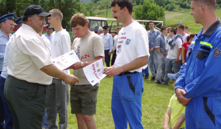 2004